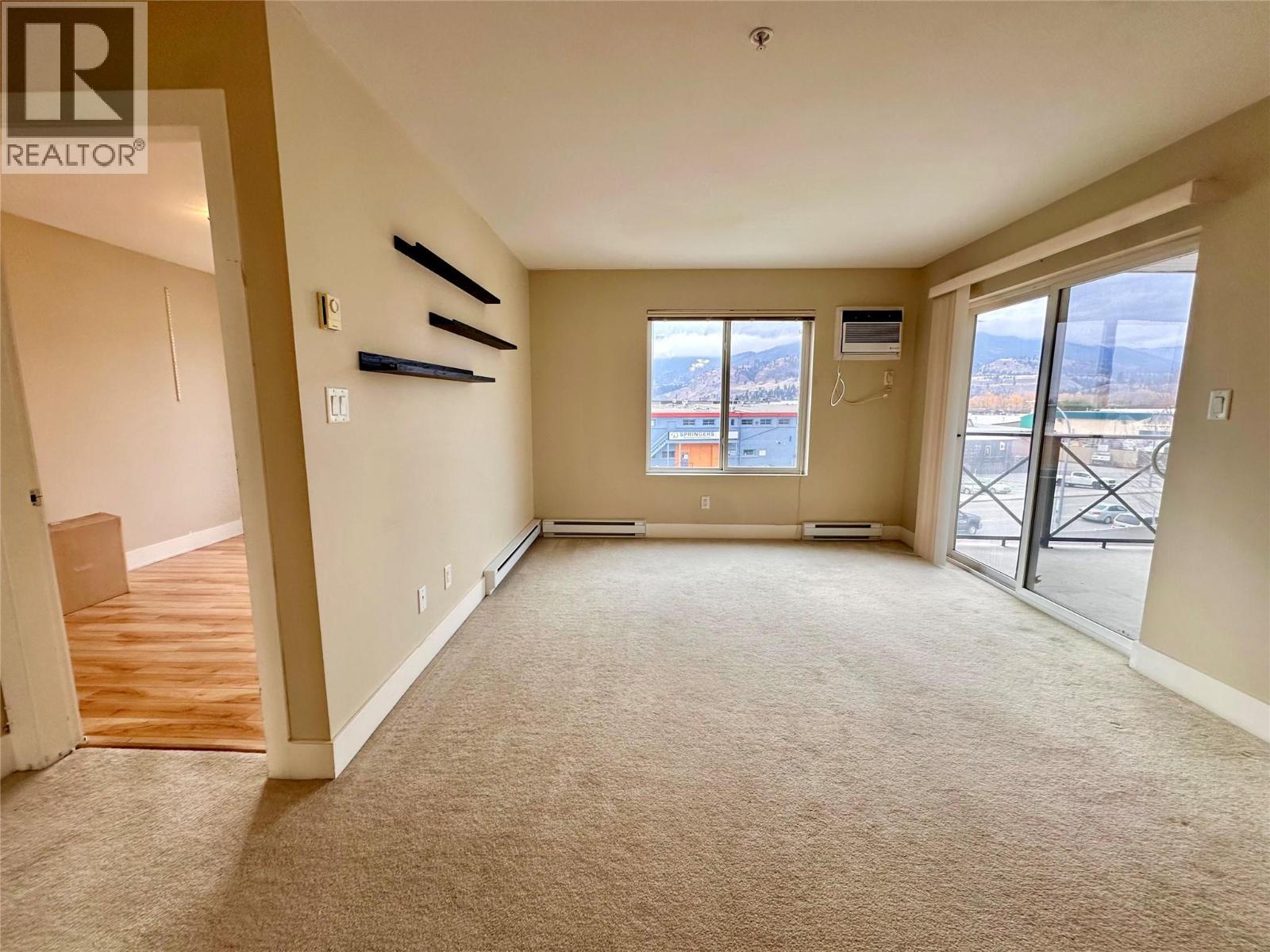 246 Hastings Avenue Unit# 317, Penticton, BC - Indoor Photo Showing Other Room