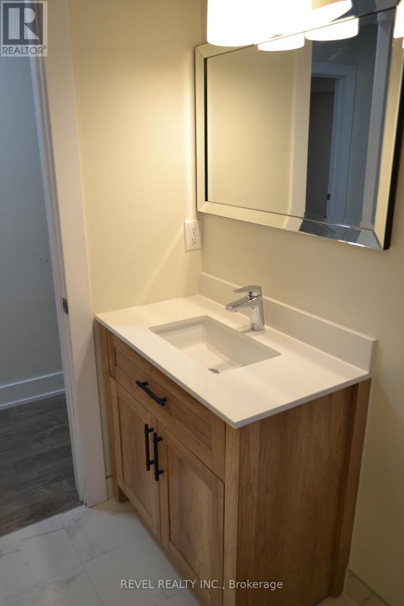 15 Cedar Brae Boulevard, Toronto, ON - Indoor Photo Showing Bathroom