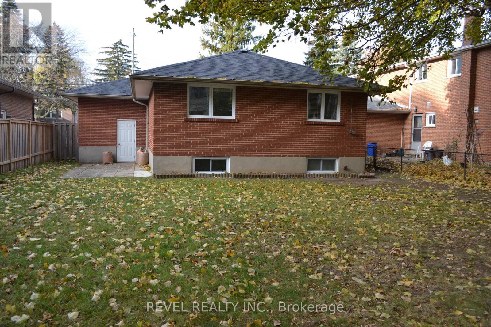 15 Cedar Brae Boulevard, Toronto, ON - Outdoor With Exterior