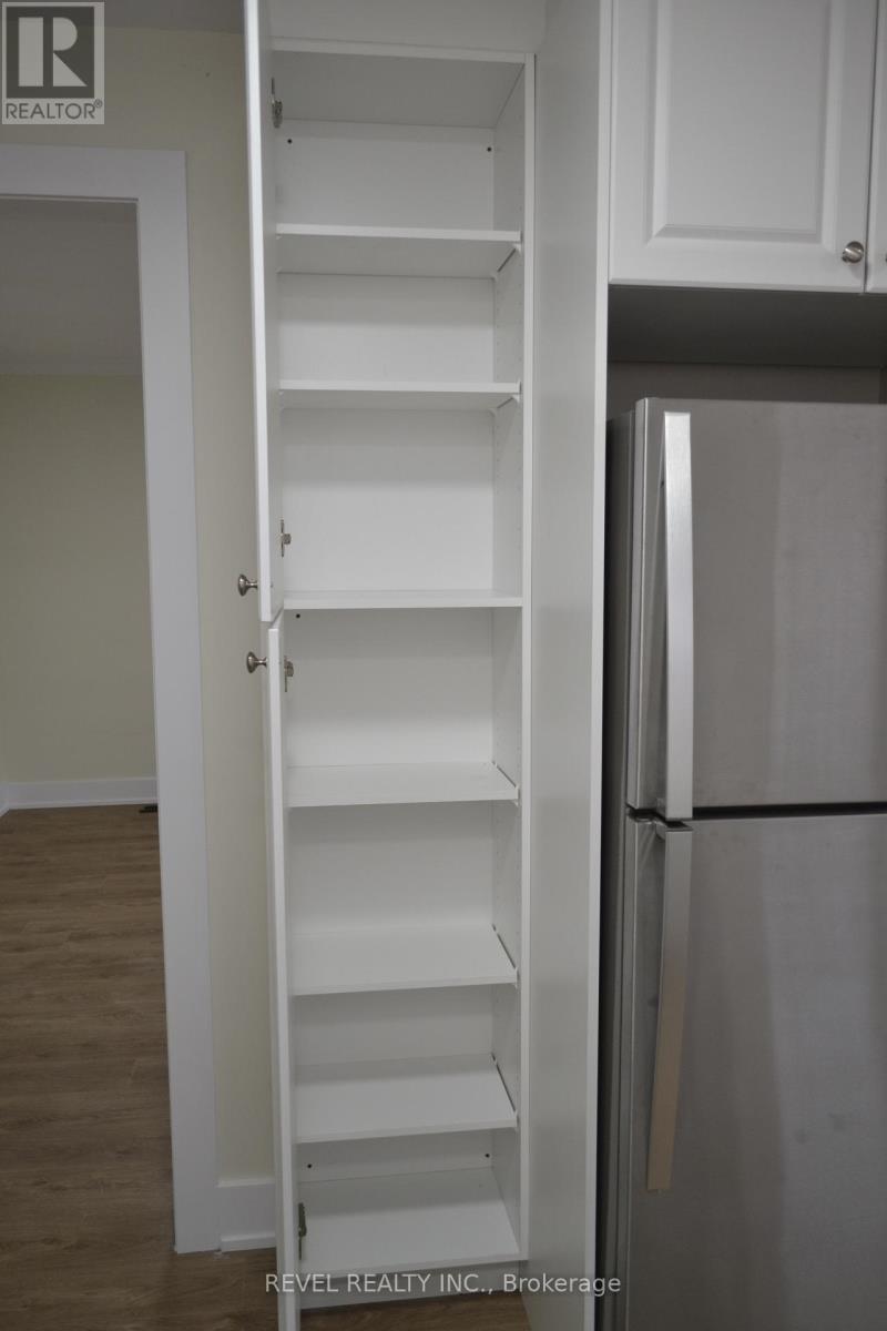 15 Cedar Brae Boulevard, Toronto, ON - Indoor