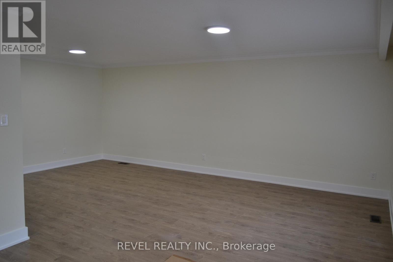 15 Cedar Brae Boulevard, Toronto, ON - Indoor Photo Showing Other Room