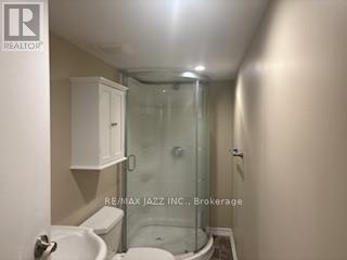 362 Elmridge Street, Oshawa (Donevan), ON - Indoor Photo Showing Bathroom