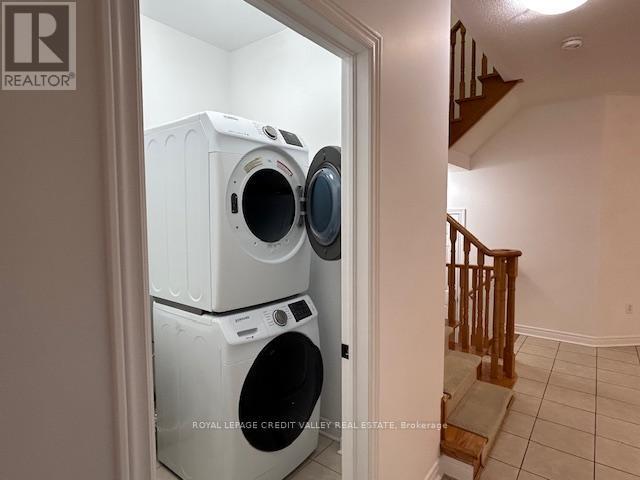 4 Blue Meadow Court, Markham, ON - Indoor Photo Showing Laundry Room