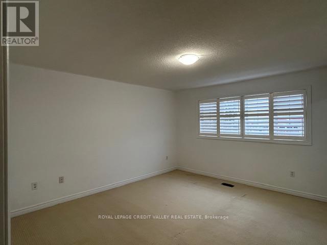 4 Blue Meadow Court, Markham, ON - Indoor Photo Showing Other Room