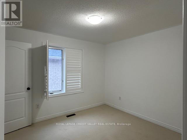 4 Blue Meadow Court, Markham, ON - Indoor Photo Showing Other Room