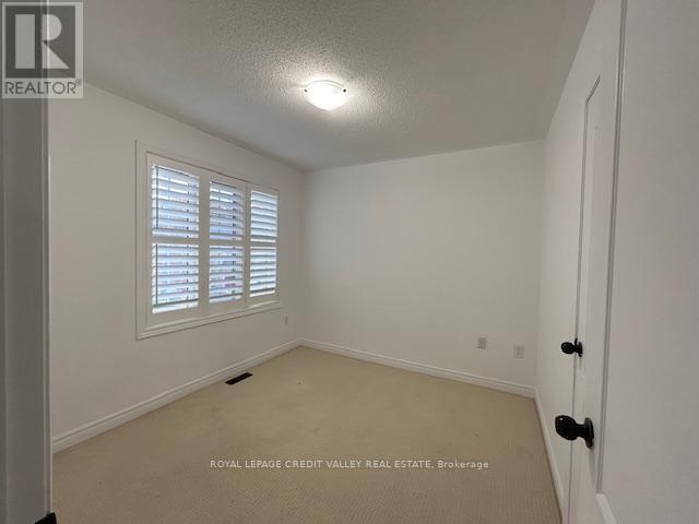 4 Blue Meadow Court, Markham, ON - Indoor Photo Showing Other Room