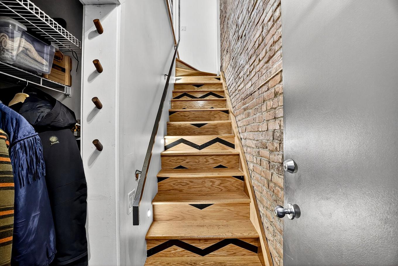 Hall d'entrée/Vestibule - 2415 Rue Ste-Catherine E., Montréal (Ville-Marie), QC - Indoor Photo Showing Other Room