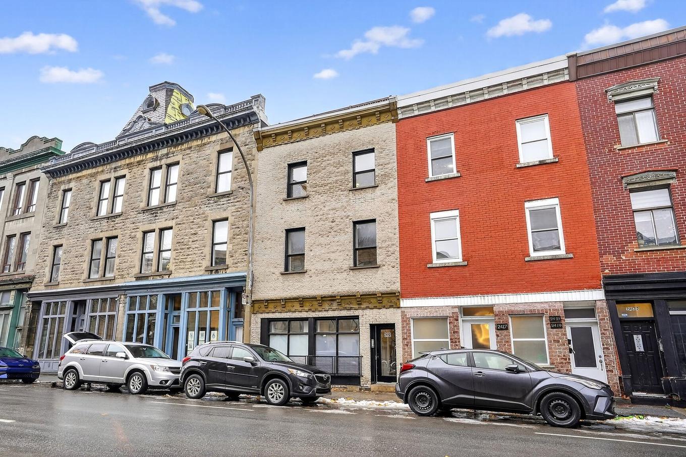 Façade - 2415 Rue Ste-Catherine E., Montréal (Ville-Marie), QC - Outdoor