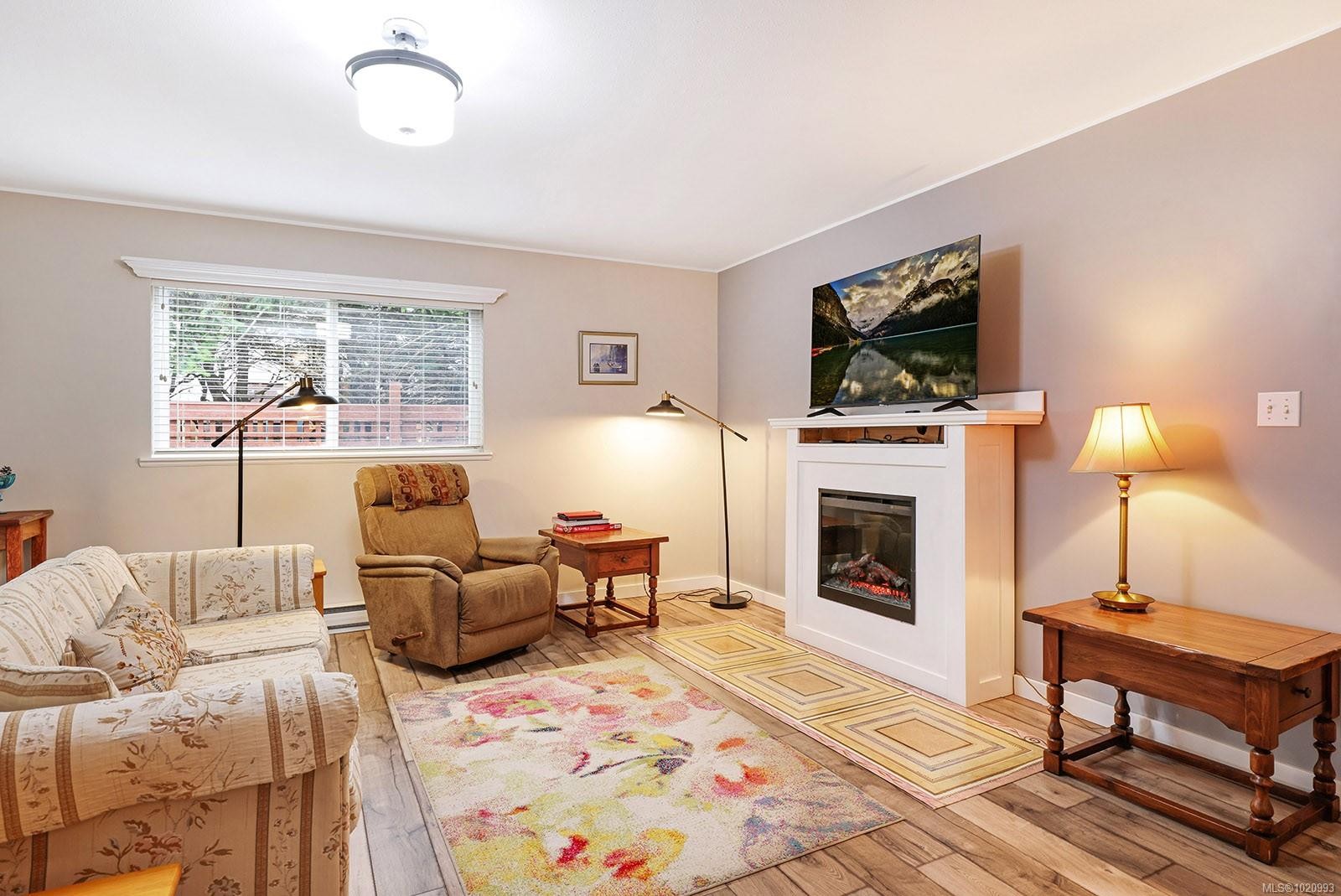 2143 Cooke Ave, Comox, BC