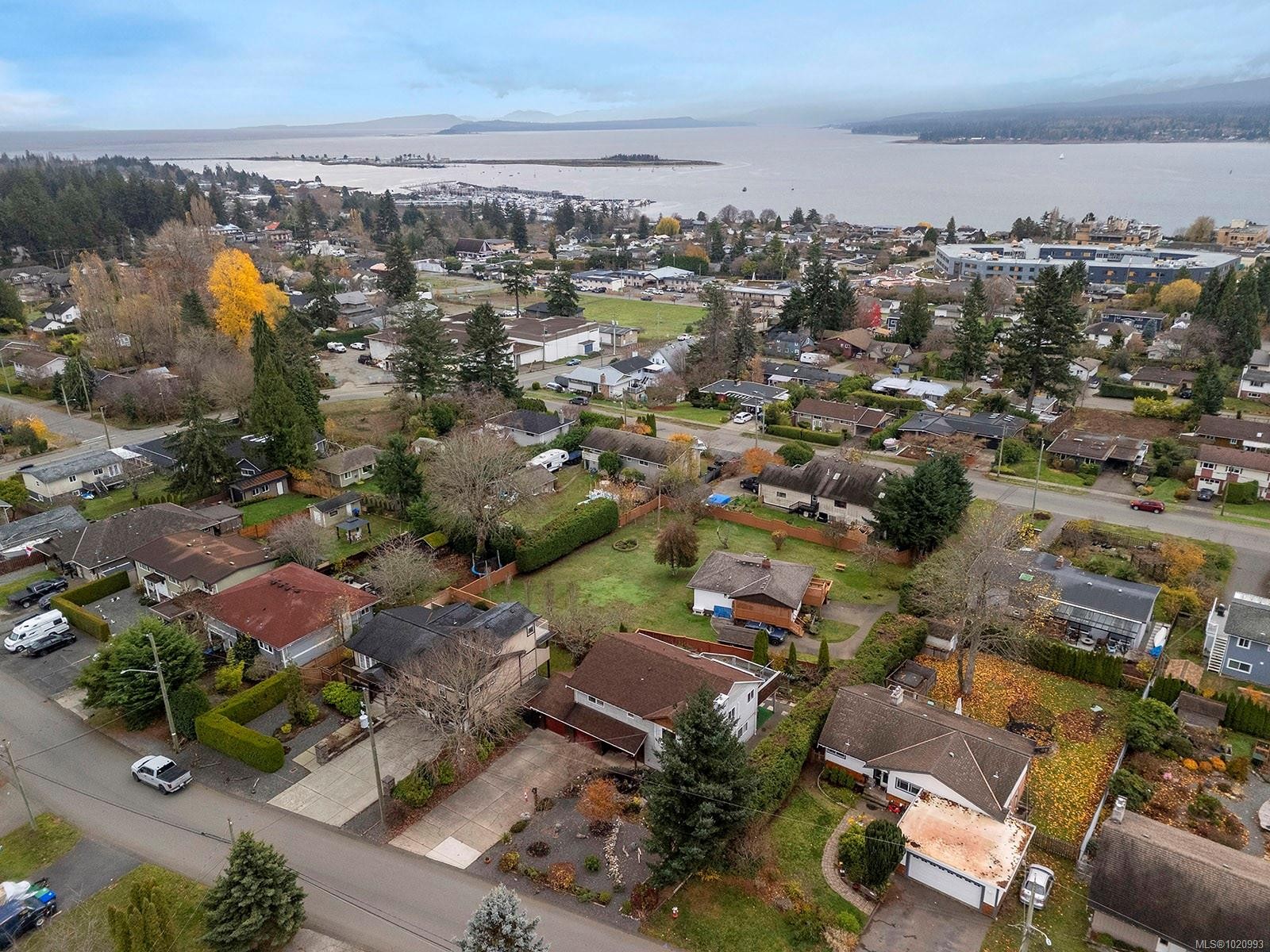 2143 Cooke Ave, Comox, BC