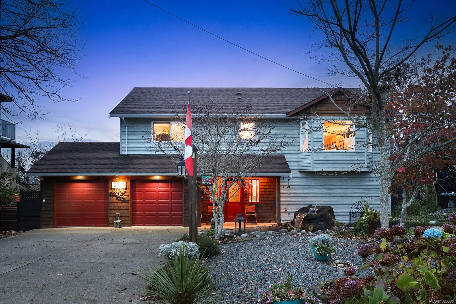 2143 Cooke Ave, Comox, BC