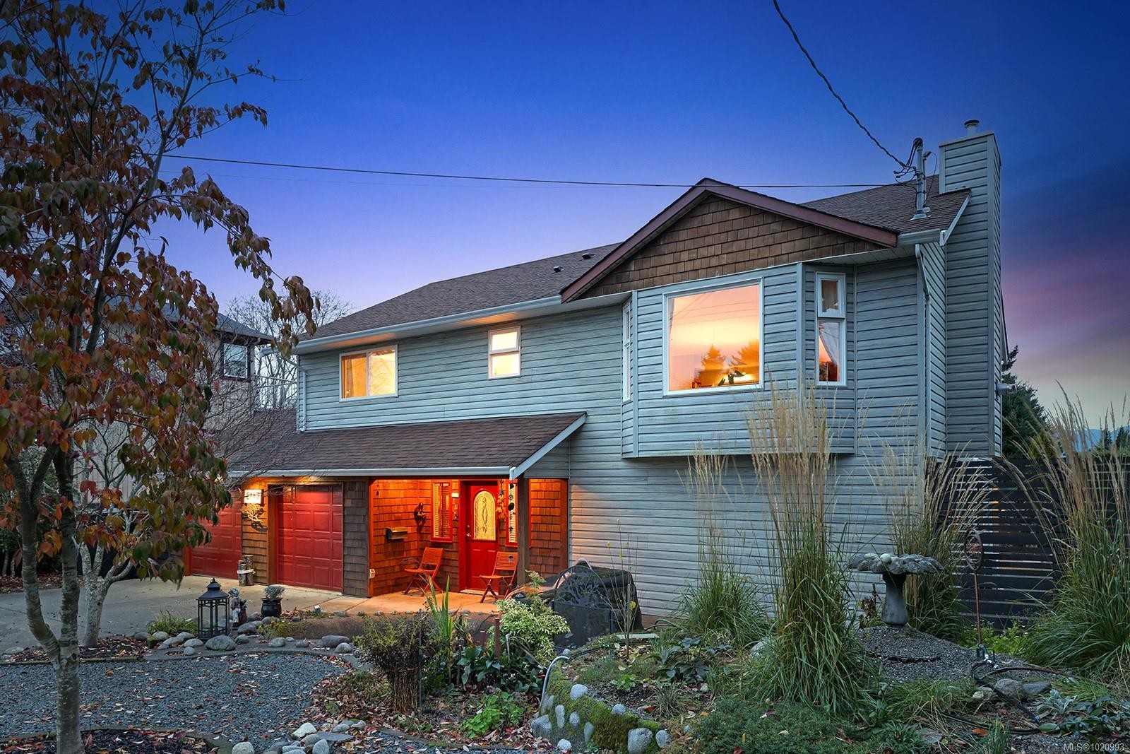 2143 Cooke Ave, Comox, BC