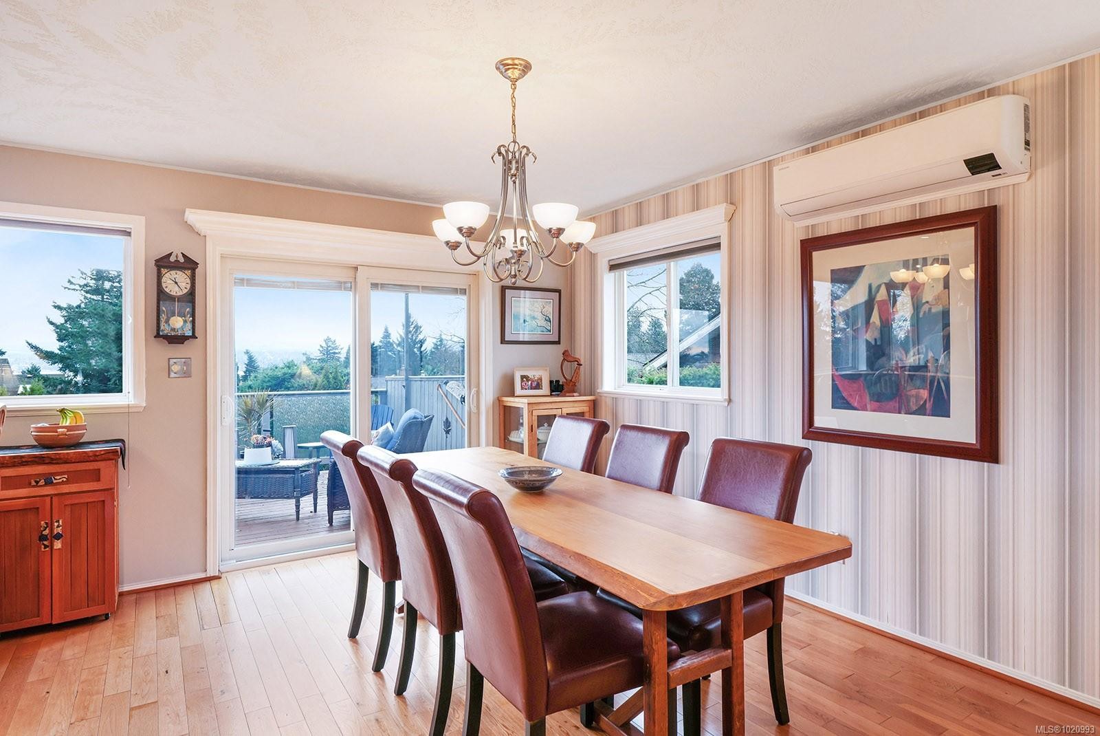 2143 Cooke Ave, Comox, BC