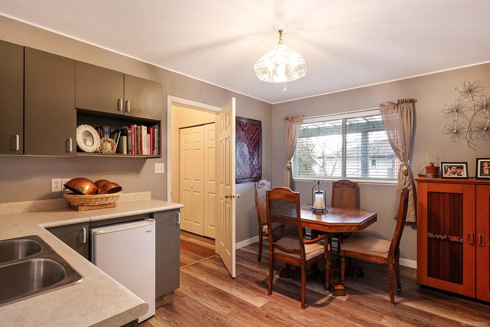 2143 Cooke Ave, Comox, BC