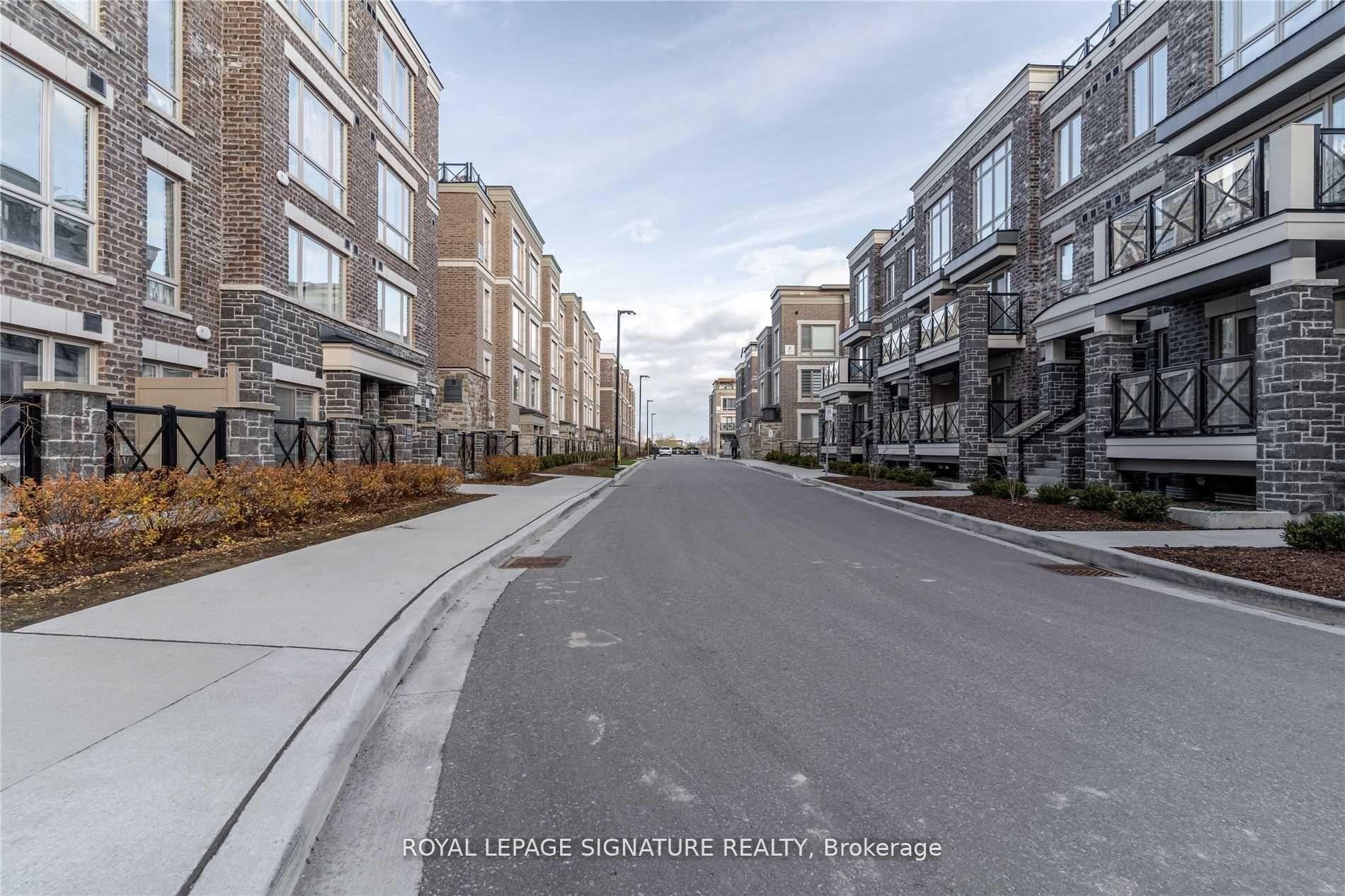 2324-20 Westmeath Lane, Markham, ON - Outdoor With Balcony