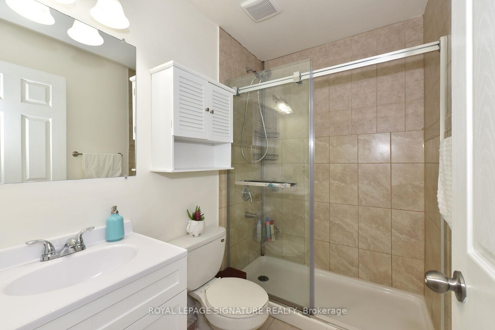3775 A St. Clair Avenue, Toronto, ON - Indoor Photo Showing Bathroom
