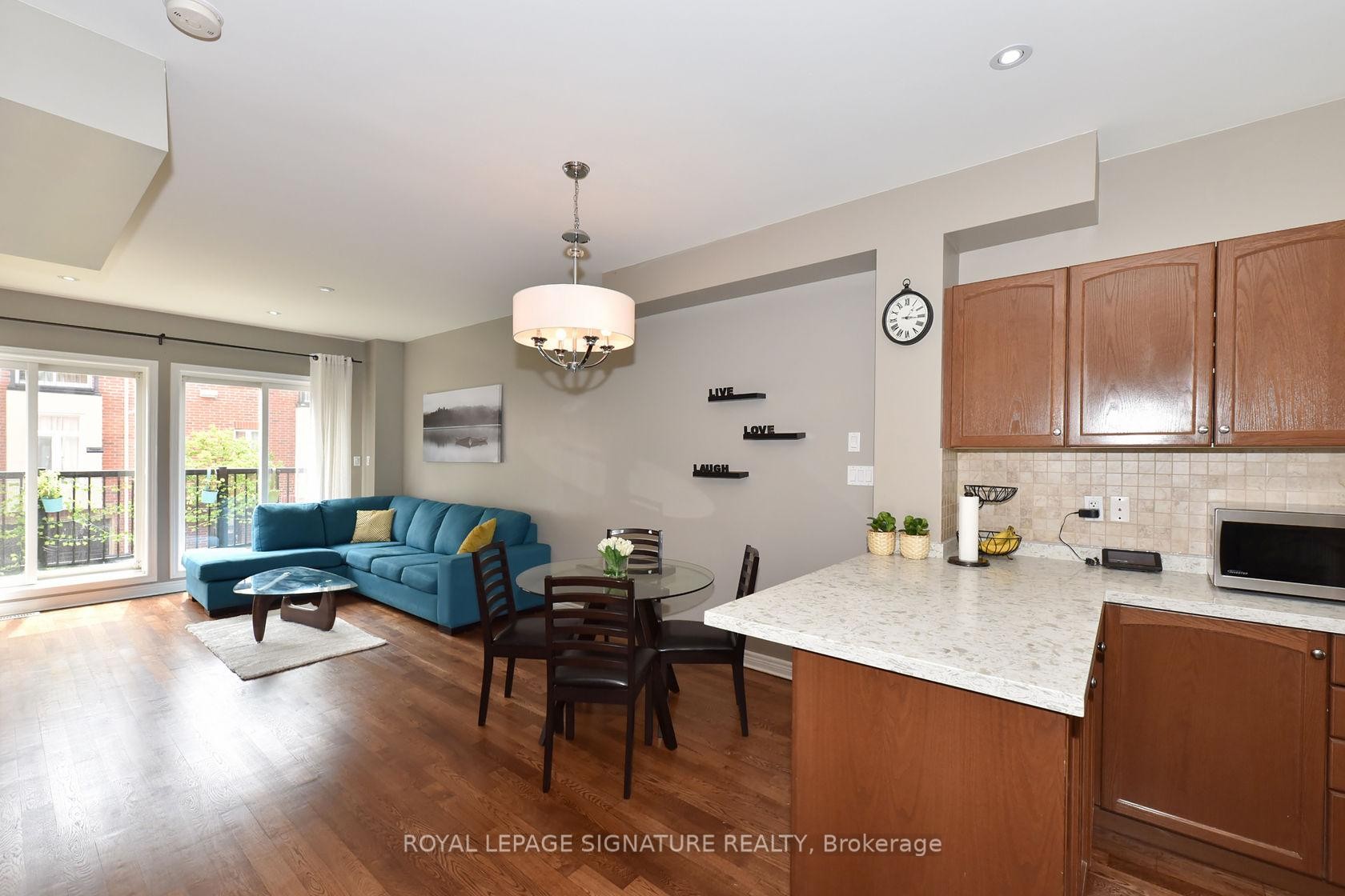 3775 A St. Clair Avenue, Toronto, ON - Indoor