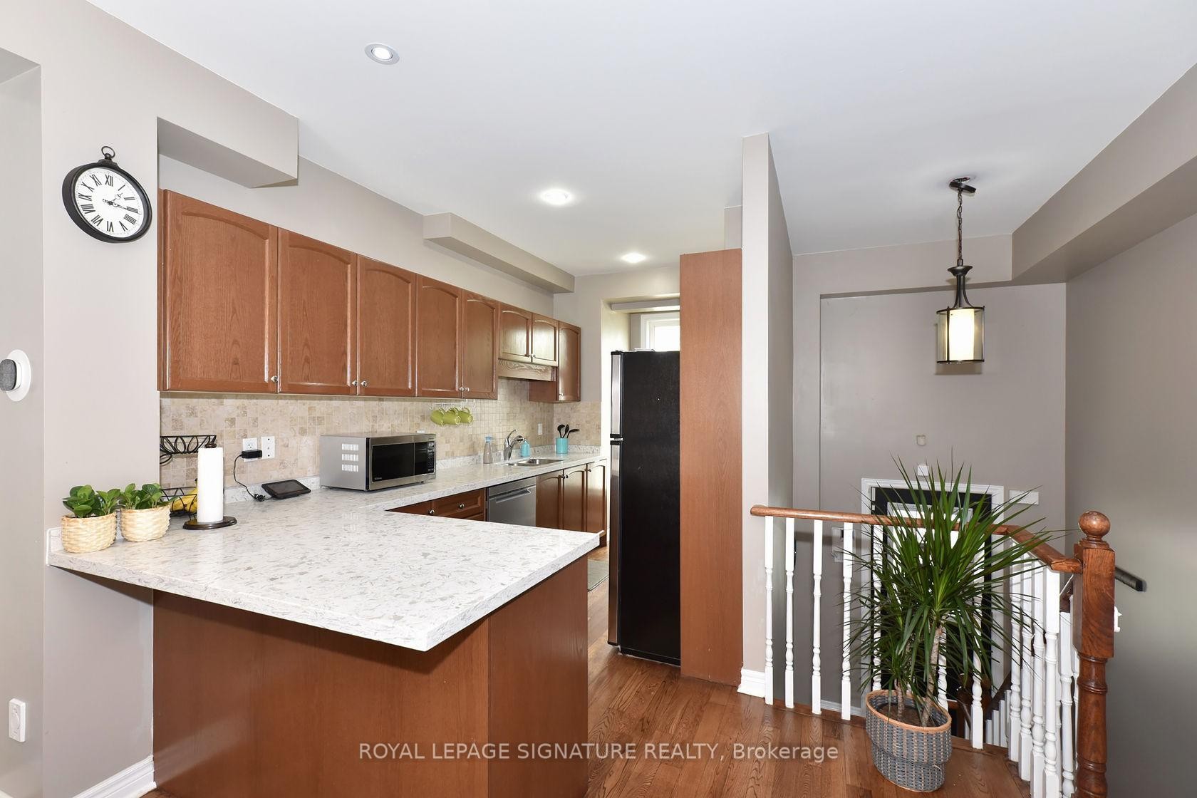 3775 A St. Clair Avenue, Toronto, ON - Indoor Photo Showing Kitchen