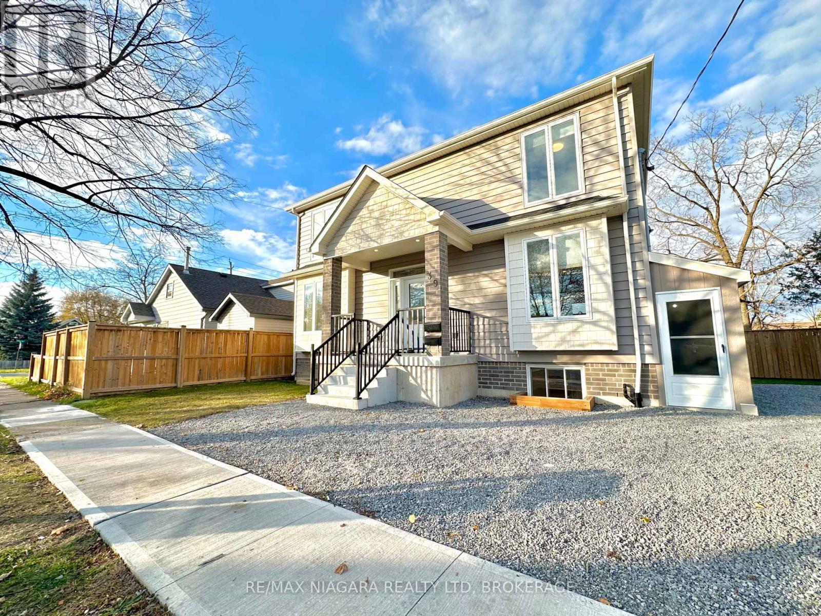 Sheraz Ahmad Remax Niagara Falls 905-414-3884 - Main - 39 Grove Avenue, St. Catharines (Secord Woods), ON - Outdoor