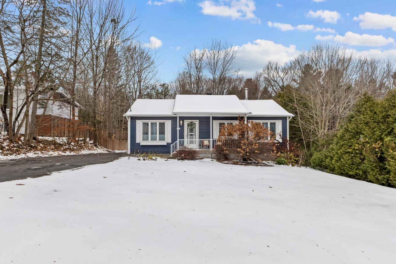 Frontage - 18 Rue St-Viateur, Rigaud, QC - Outdoor