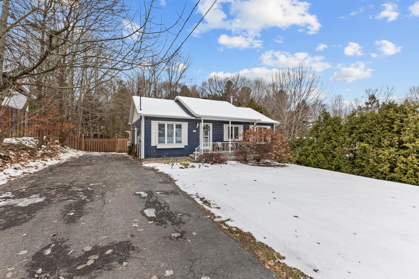 Frontage - 18 Rue St-Viateur, Rigaud, QC - Outdoor