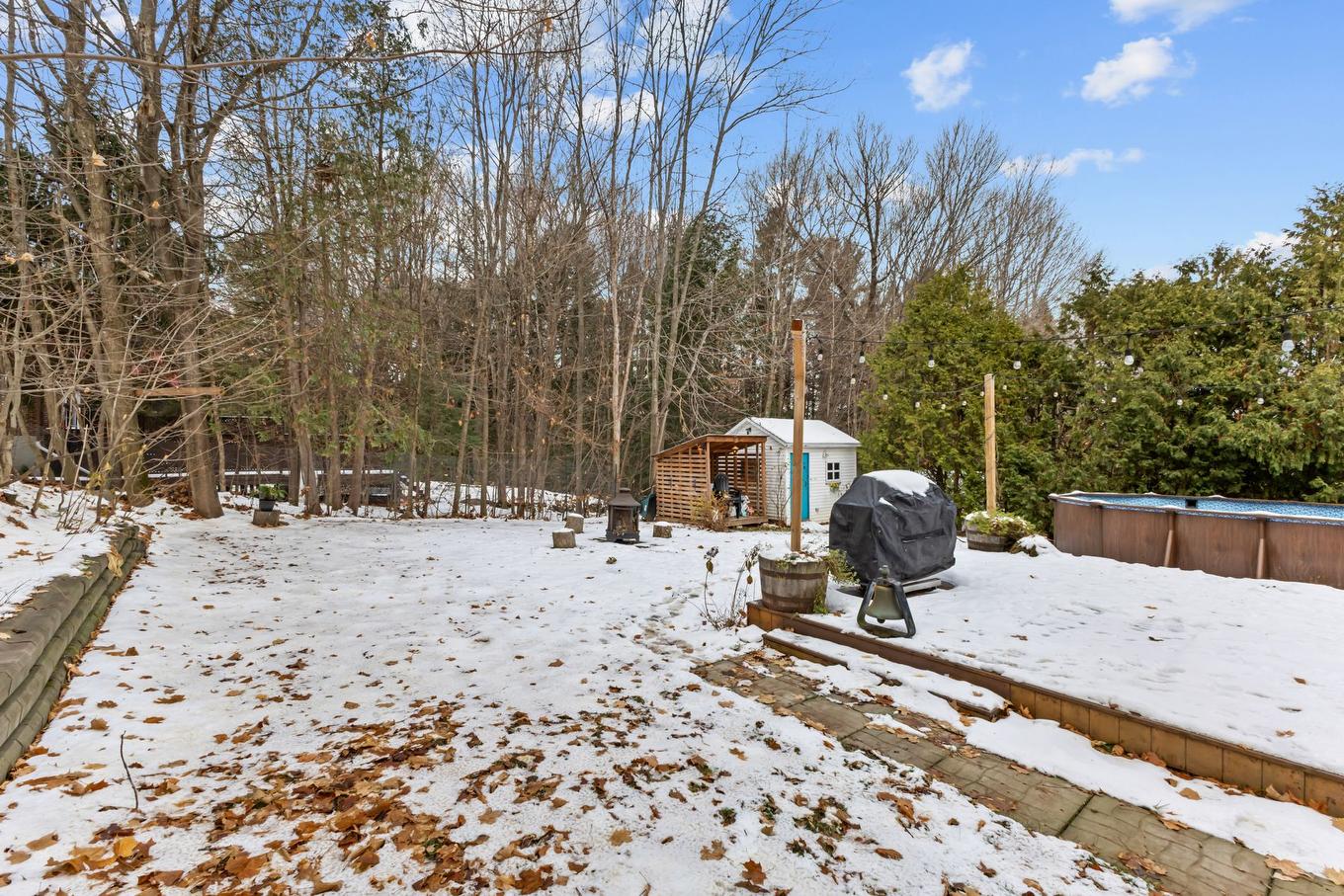 Backyard - 18 Rue St-Viateur, Rigaud, QC - Outdoor