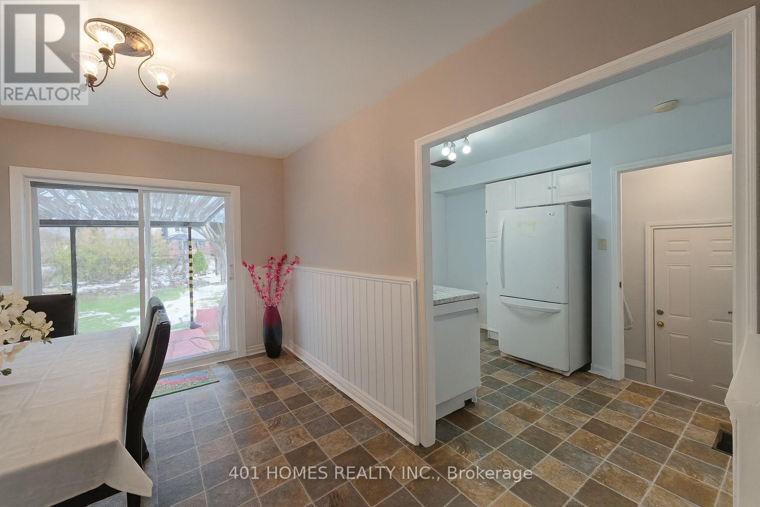 Dinning room - 134 Mark Street, London East (East D), ON - Indoor Photo Showing Other Room