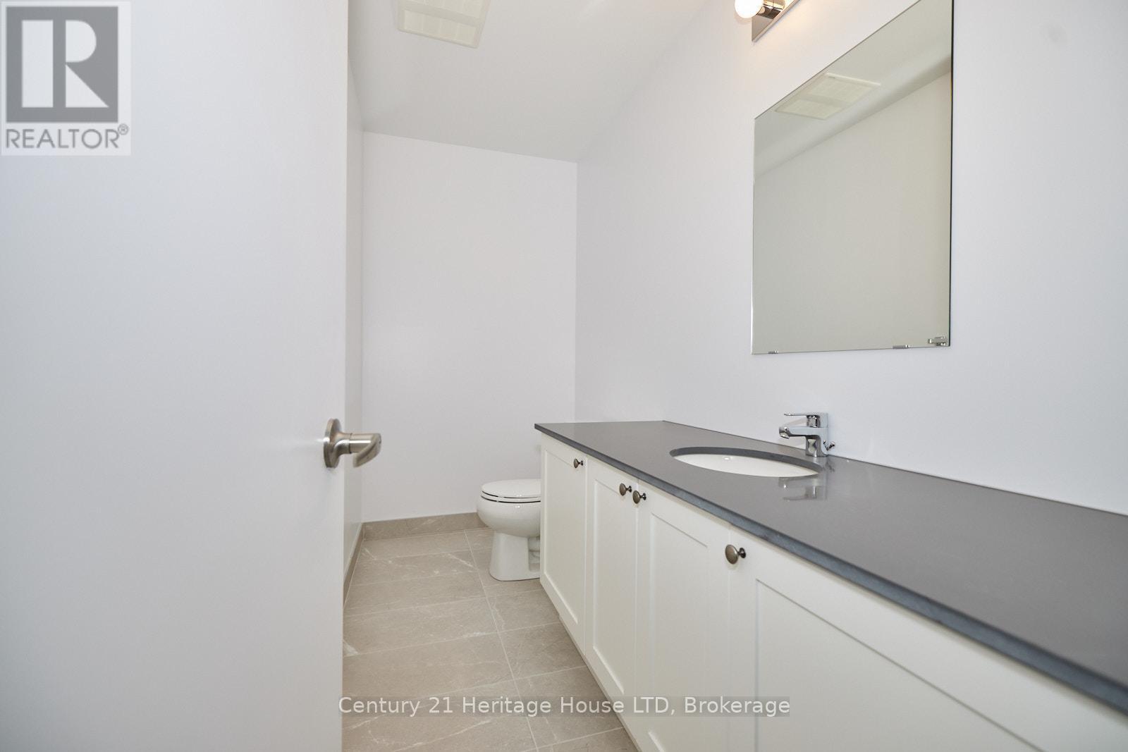 2-pc washroom - 1001 - 7711 Green Vista Gate, Niagara Falls (Oldfield), ON - Indoor Photo Showing Bathroom