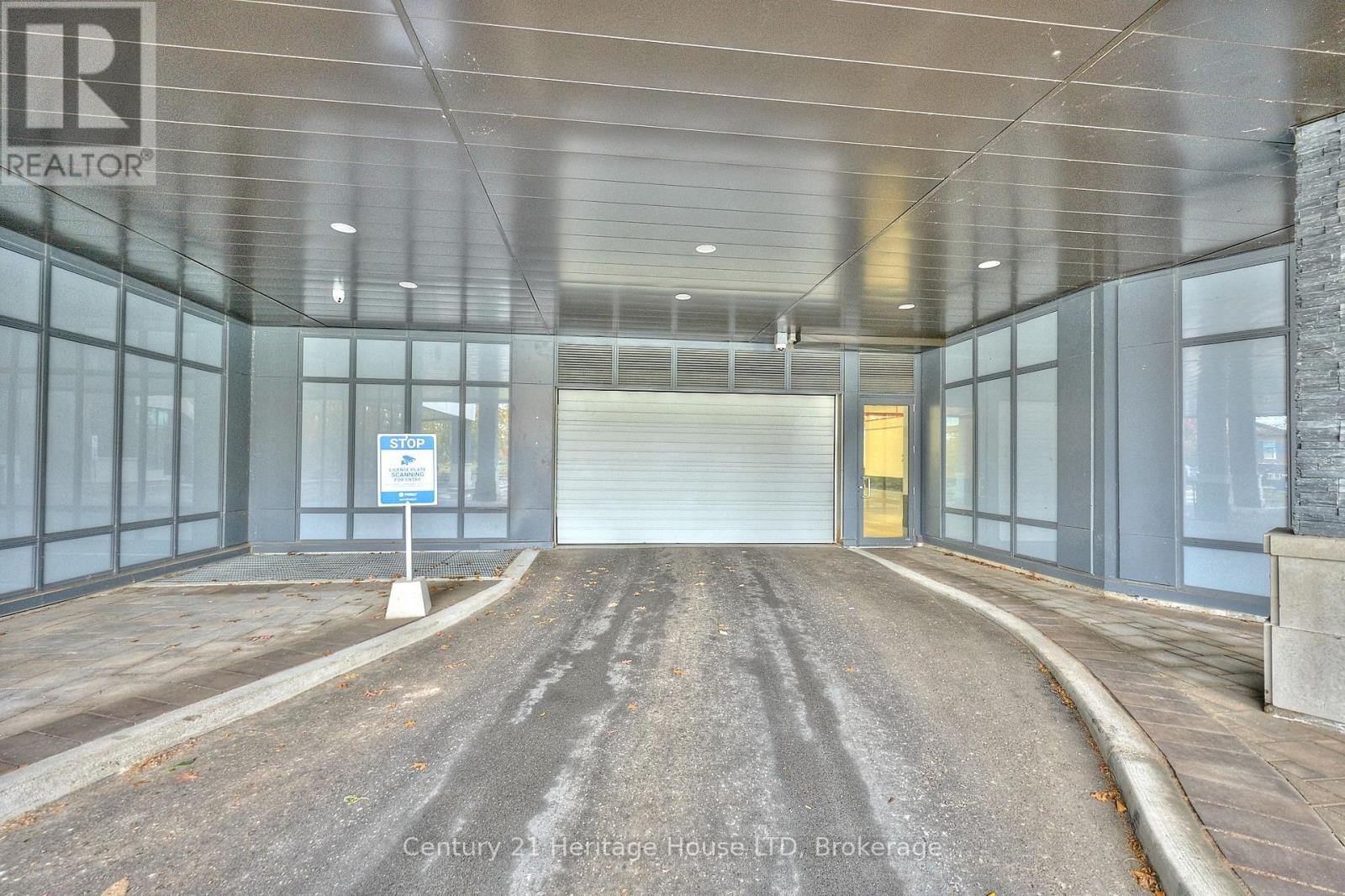 front underground entry - 1001 - 7711 Green Vista Gate, Niagara Falls (Oldfield), ON - Indoor Photo Showing Other Room