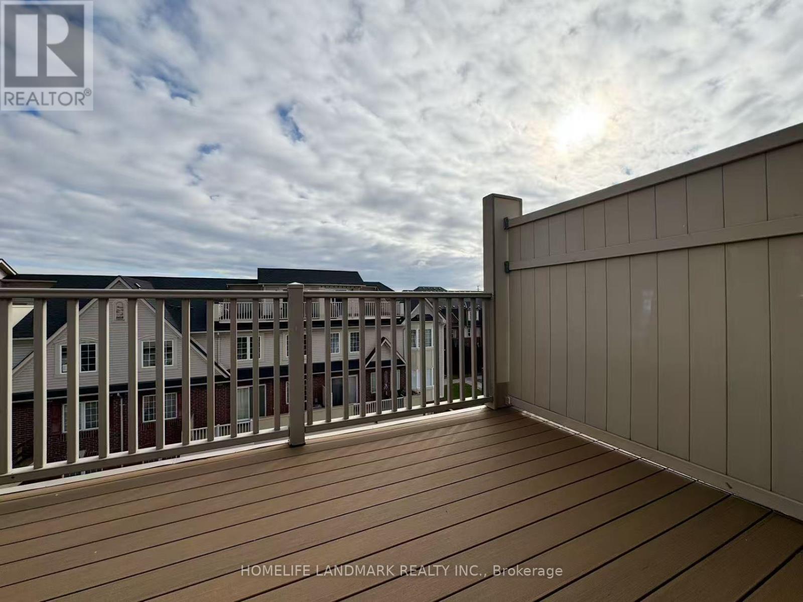 6 - 580 Shoreline Drive, Mississauga, ON - Outdoor