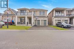 15 BALLANVIEW COURT Whitchurch-Stouffville, ON L4A 4W9