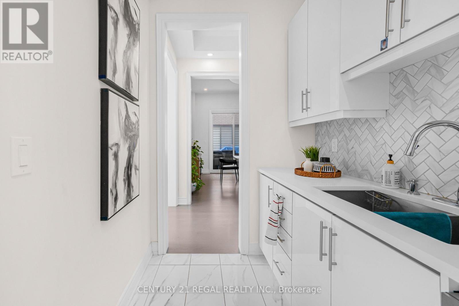 15 Ballanview Court, Whitchurch-Stouffville, ON - Indoor Photo Showing Kitchen