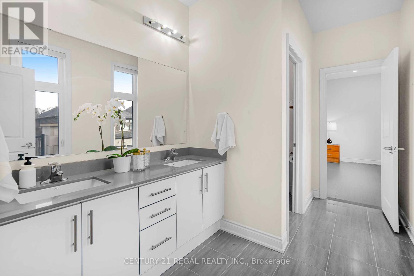 15 Ballanview Court, Whitchurch-Stouffville, ON - Indoor Photo Showing Bathroom