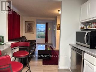 7801 Woodbine Street, Niagara Falls, ON - Indoor