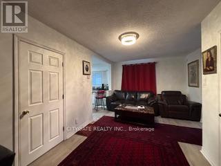 7801 Woodbine Street, Niagara Falls, ON - Indoor