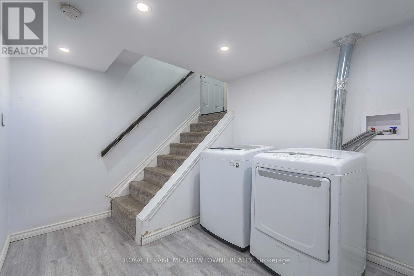 Lower - 462 Kingsleigh Court, Milton, ON - Indoor Photo Showing Laundry Room