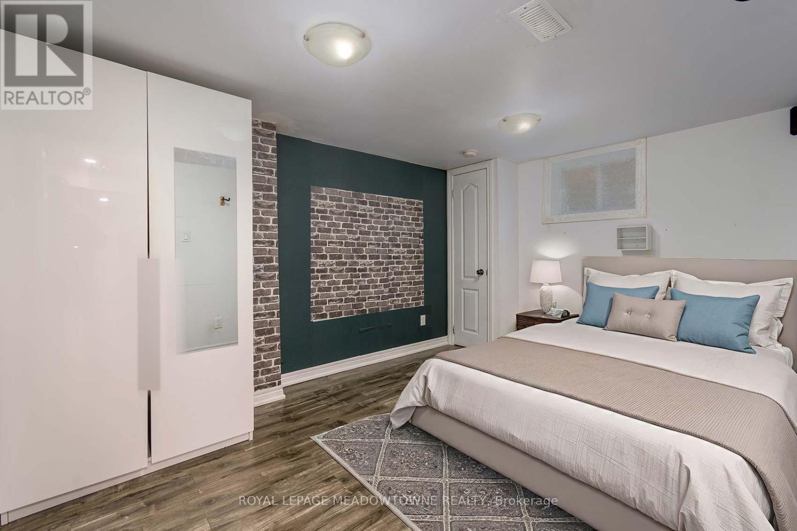 Lower - 462 Kingsleigh Court, Milton, ON - Indoor Photo Showing Bedroom