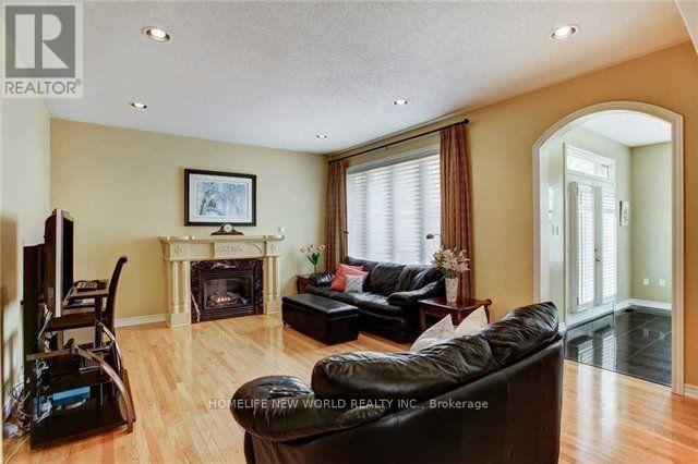 39 Green Meadows Circle, Toronto, ON - Indoor Photo Showing Living Room With Fireplace