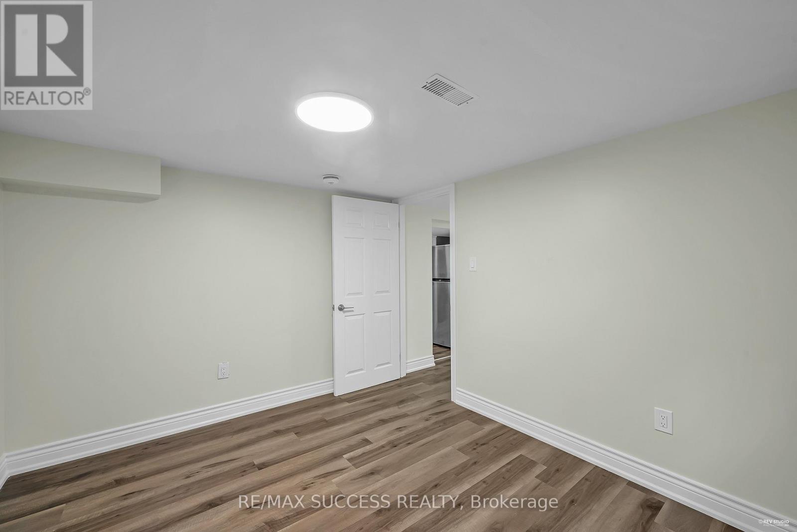 03 - 15 Killamarsh Drive, Toronto, ON - Indoor Photo Showing Other Room