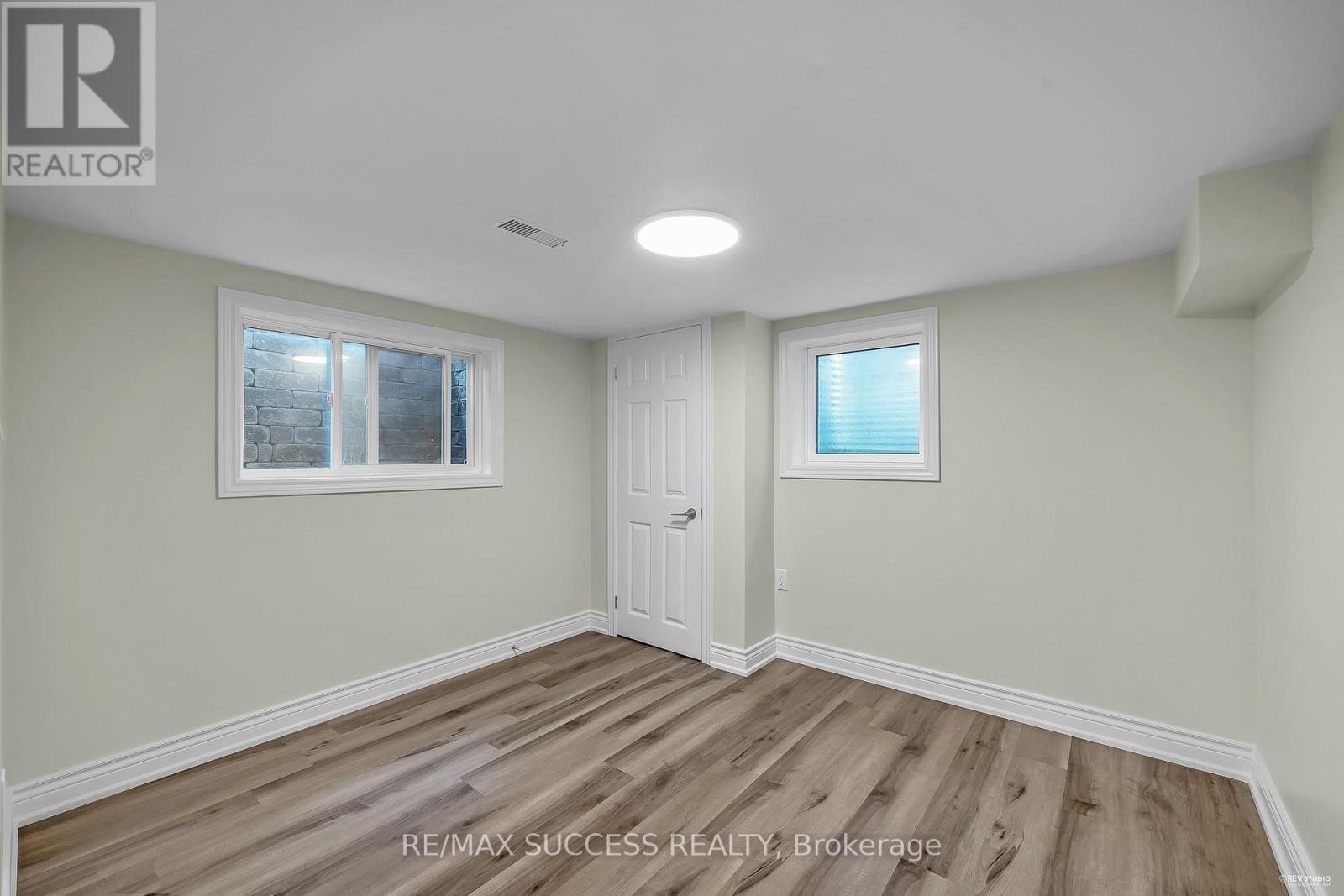 03 - 15 Killamarsh Drive, Toronto, ON - Indoor Photo Showing Other Room