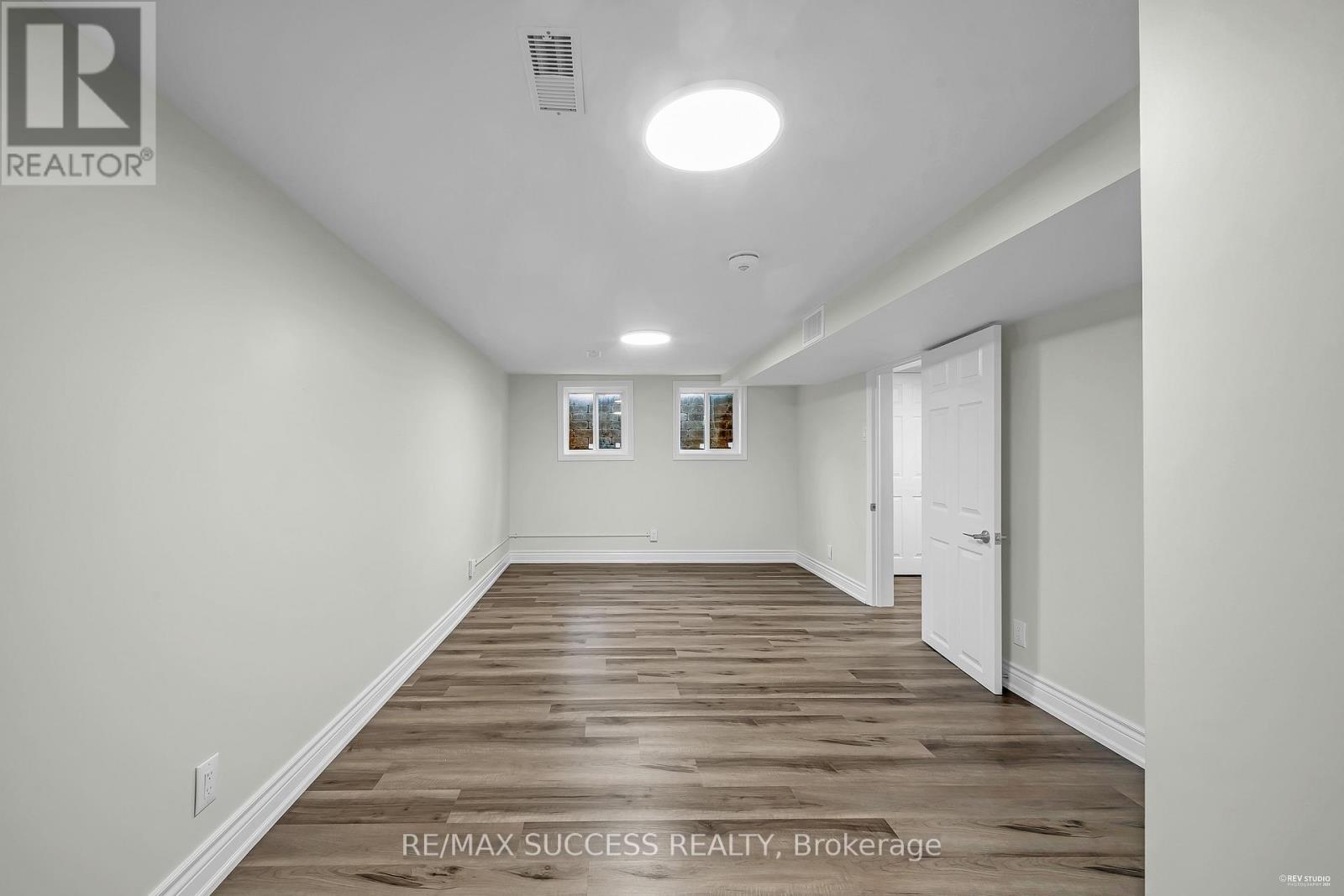 03 - 15 Killamarsh Drive, Toronto, ON - Indoor Photo Showing Other Room