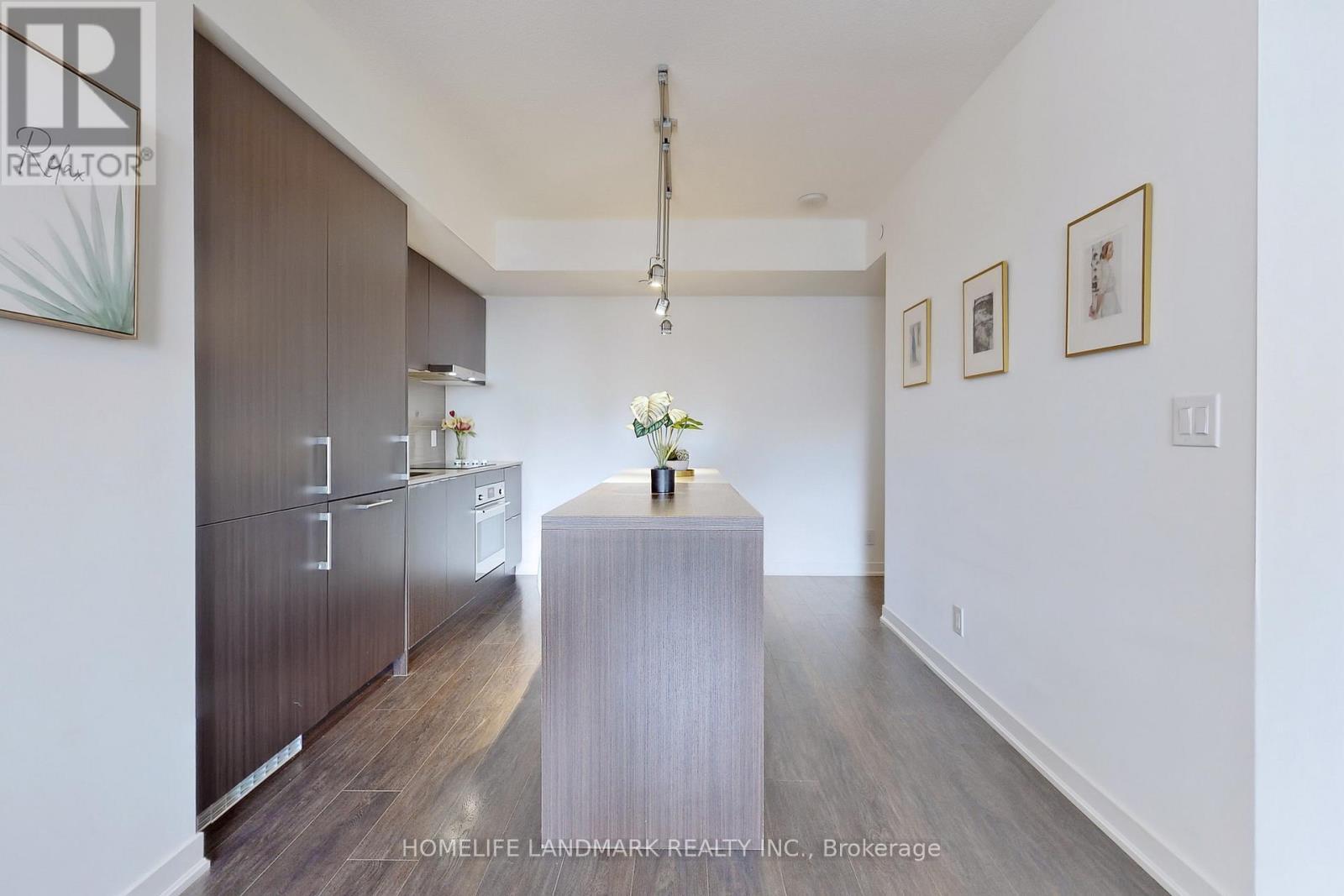 4705 - 100 Harbour Street, Toronto, ON - Indoor