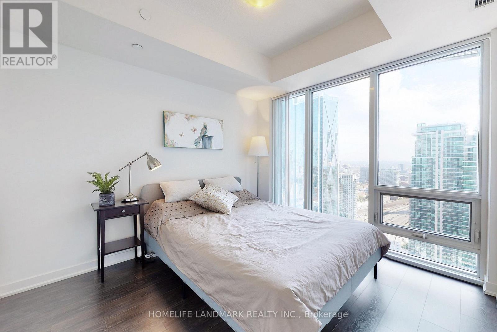 4705 - 100 Harbour Street, Toronto, ON - Indoor Photo Showing Bedroom