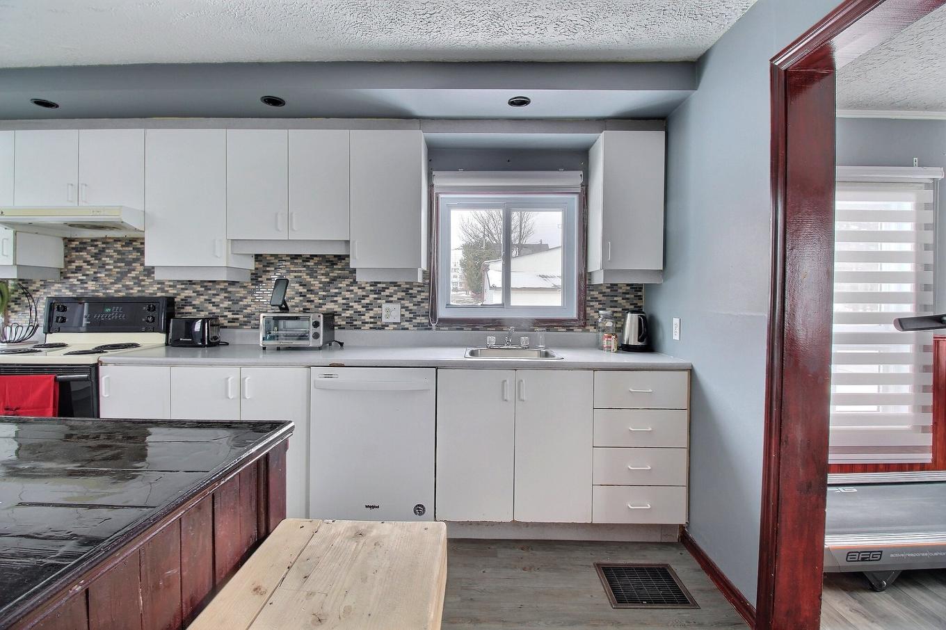 Kitchen - 454 Rue Labrecque, Saint-Honoré-De-Shenley, QC - Indoor Photo Showing Kitchen