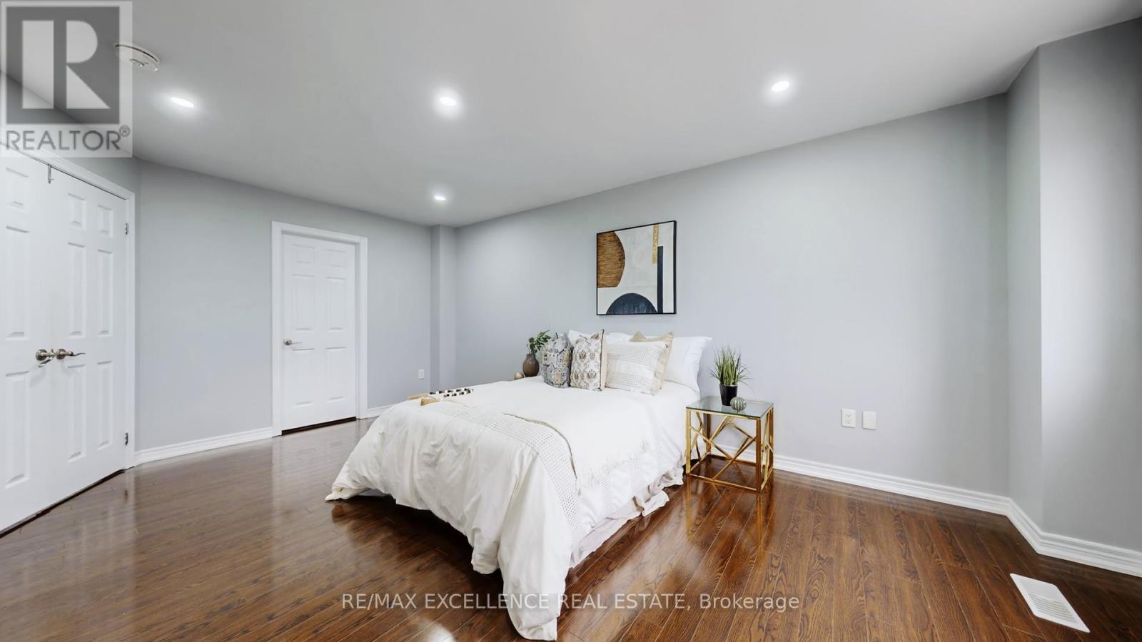 25 Vinewood Road, Caledon, ON - Indoor Photo Showing Bedroom