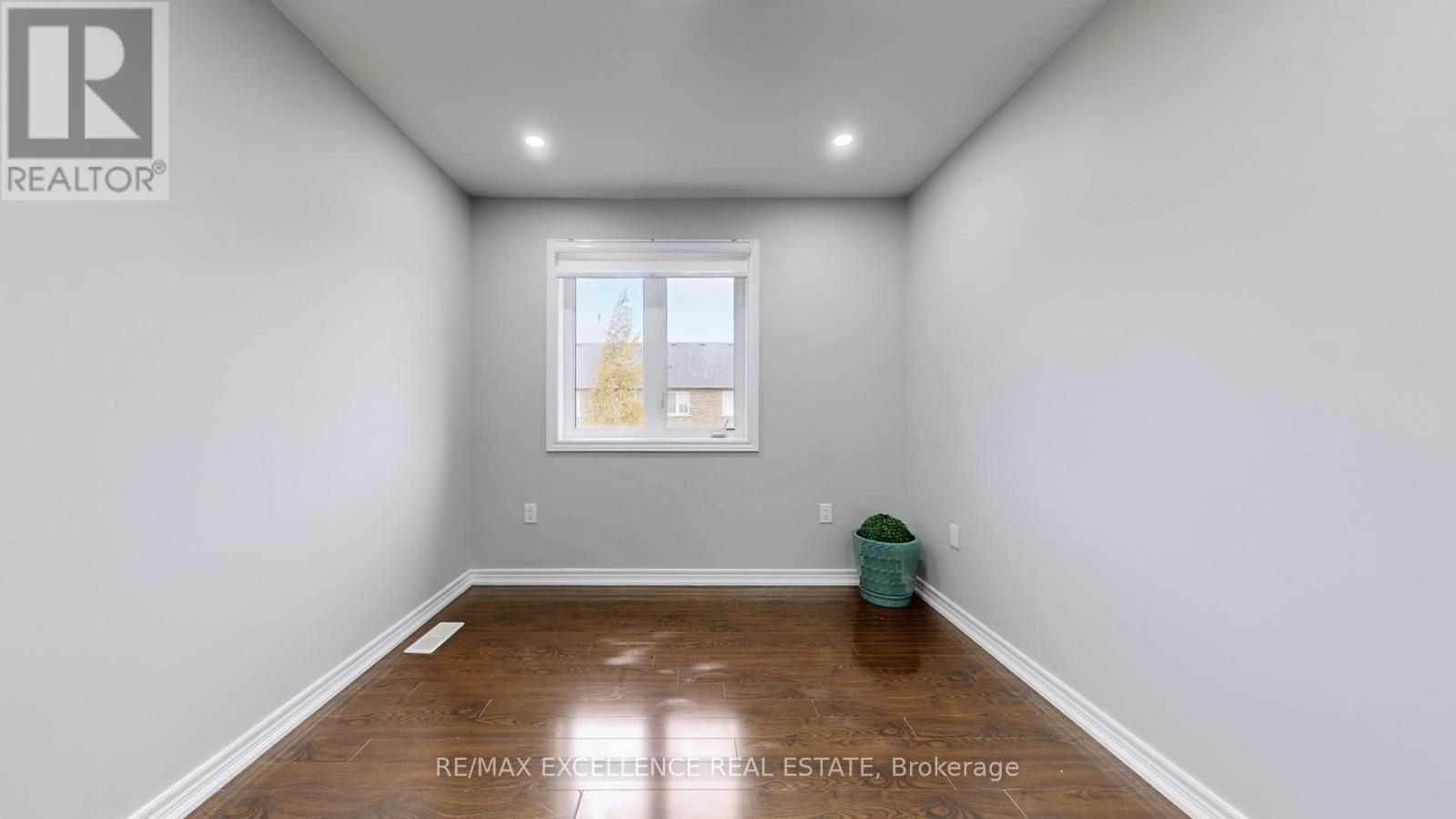 25 Vinewood Road, Caledon, ON - Indoor Photo Showing Other Room