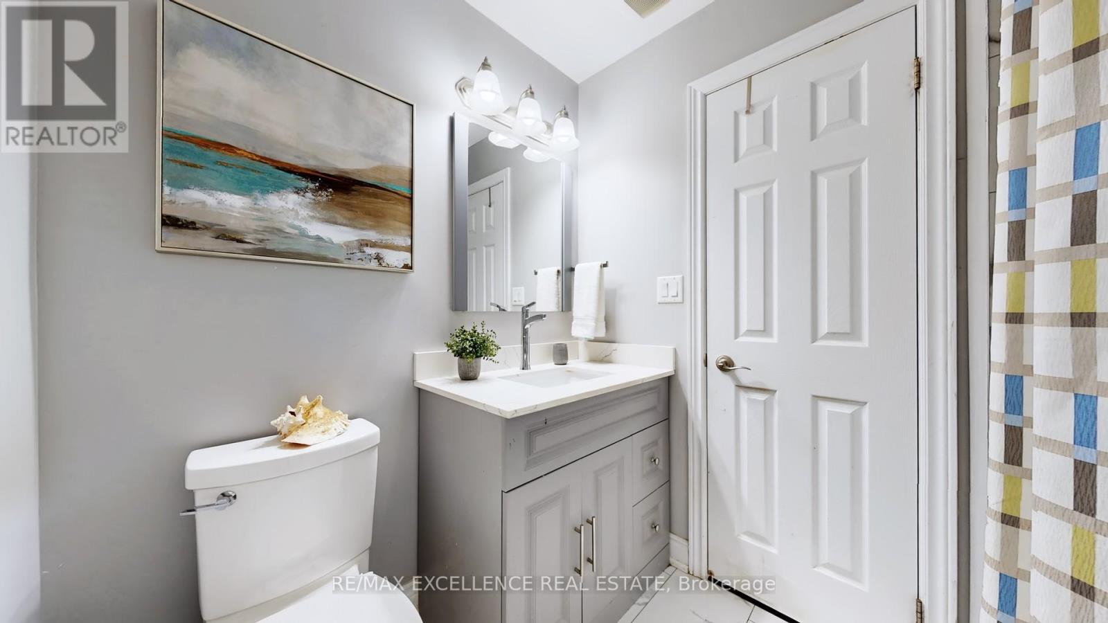 25 Vinewood Road, Caledon, ON - Indoor Photo Showing Bathroom