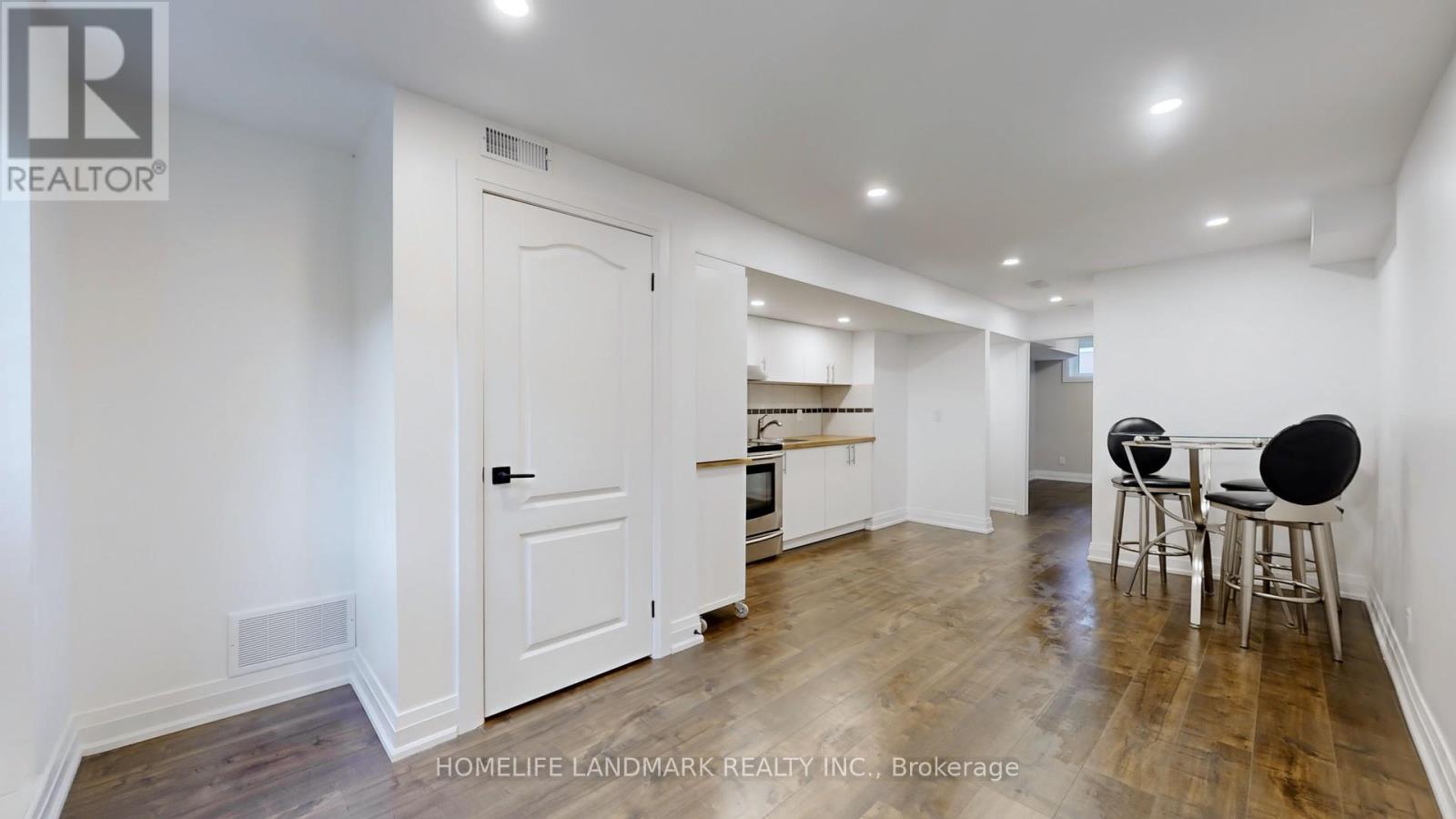 Unit 2 - 1661 Mount Albert Road, East Gwillimbury, ON - Indoor