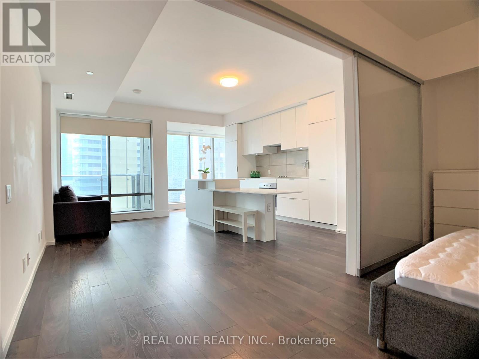 1404 - 5 St Joseph Street, Toronto, ON - Indoor