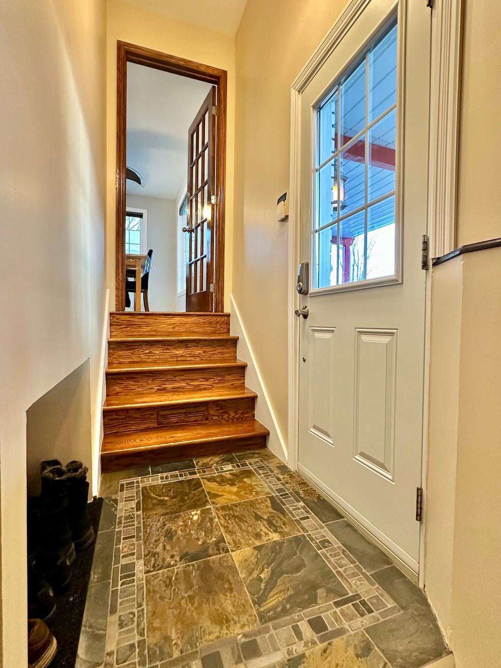 Hall d'entrée/Vestibule - 9 Rue Lucien-Paquette, Blainville, QC - Indoor Photo Showing Other Room